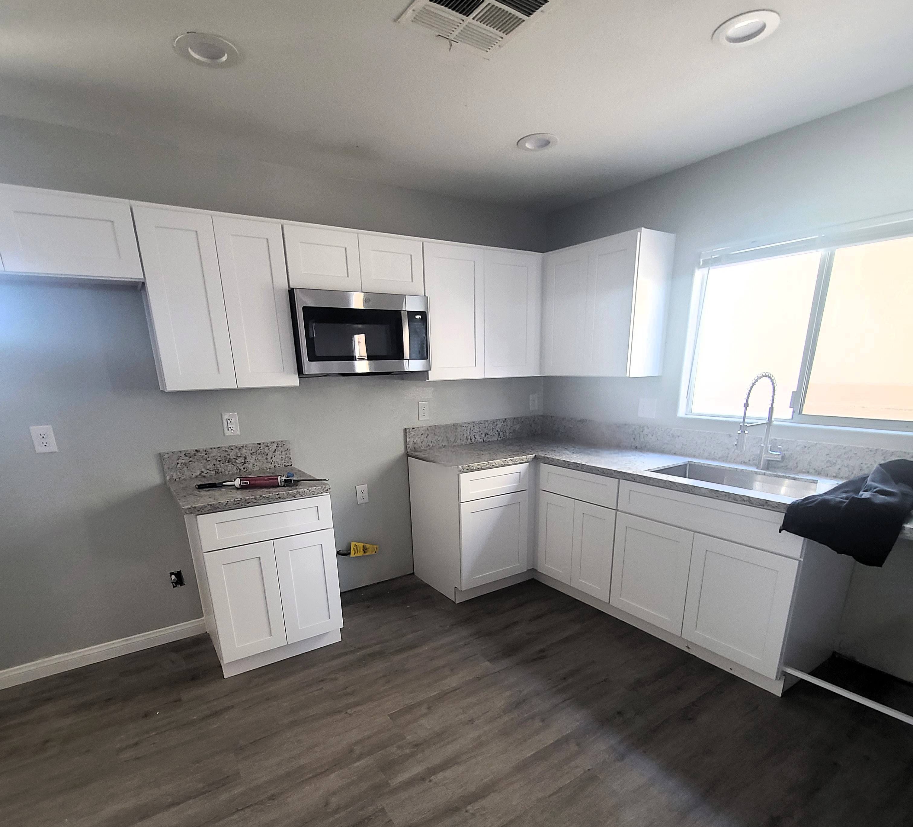 Kitchen — White & Matte Black