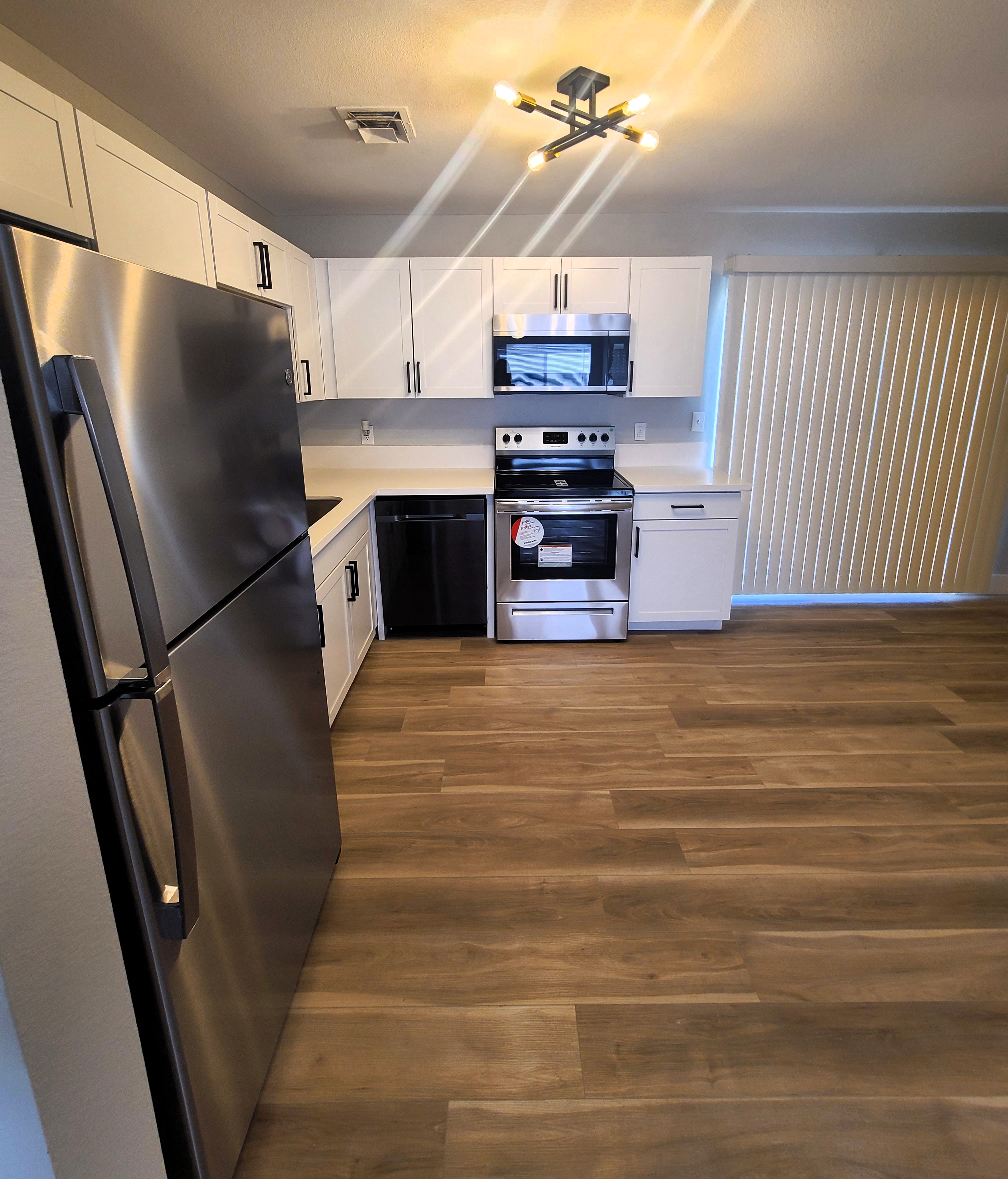 Kitchen — Bright Workspace