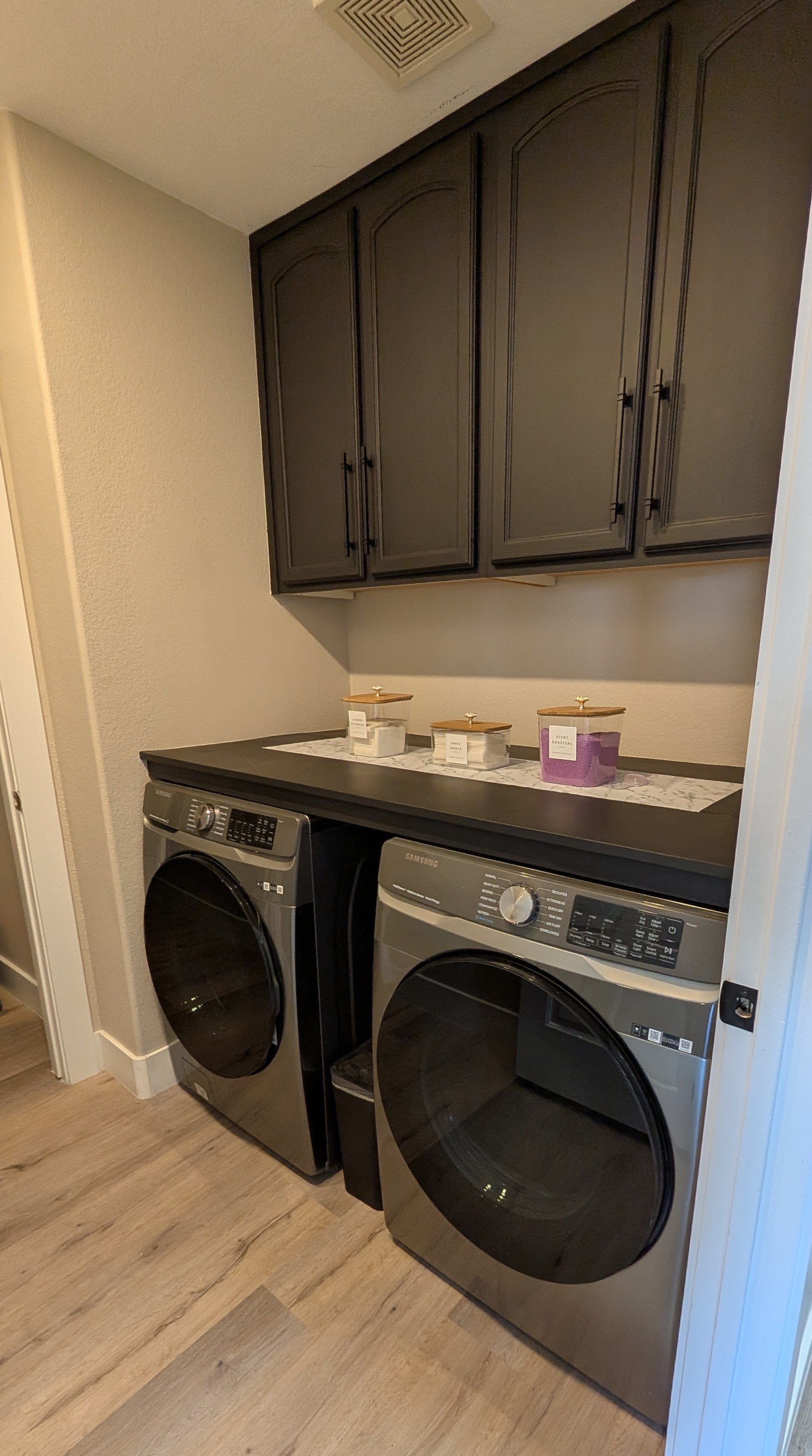 Laundry Room Transformation