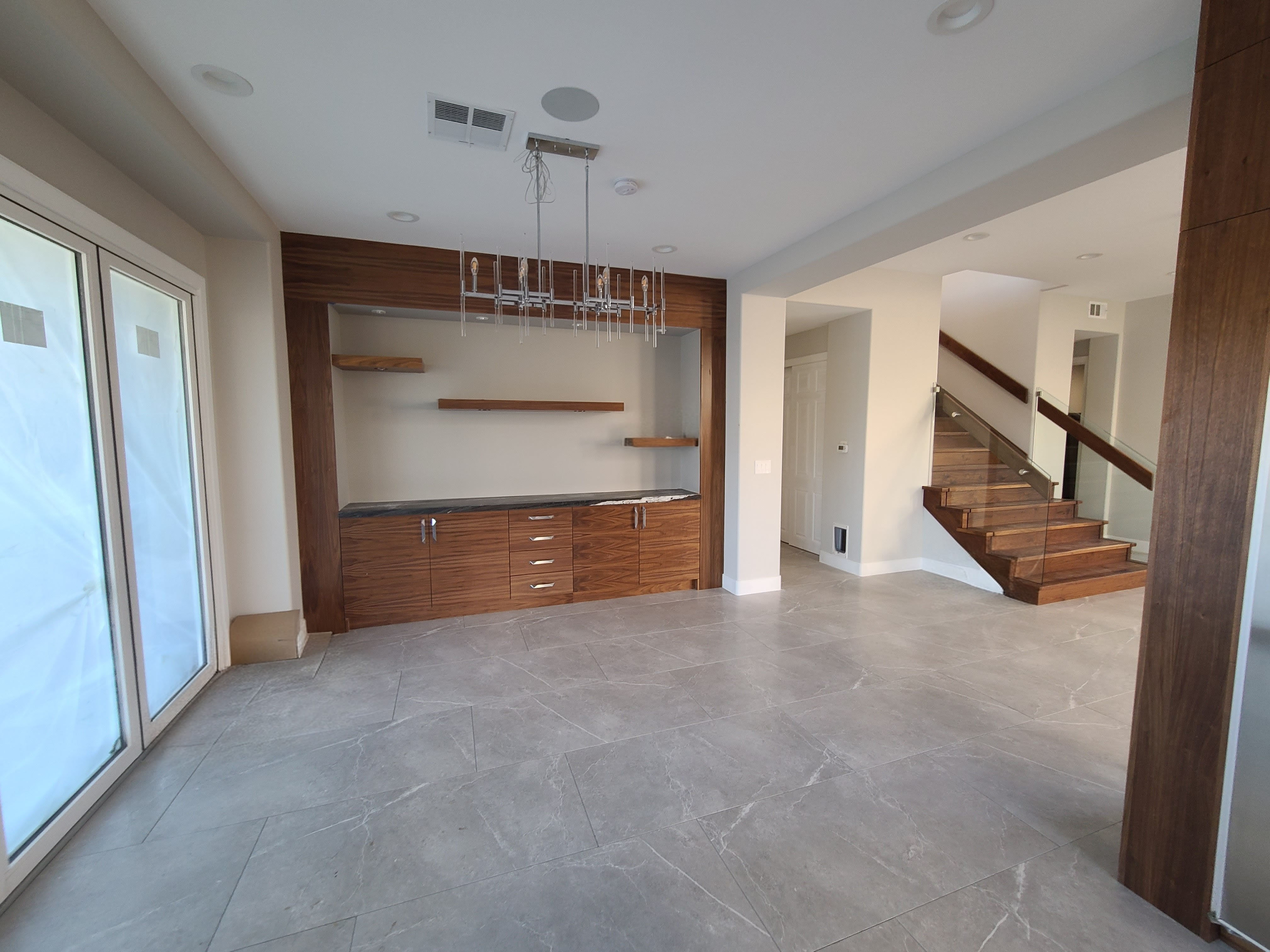 Luxury Living & Dining